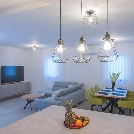 Sea & Villa *