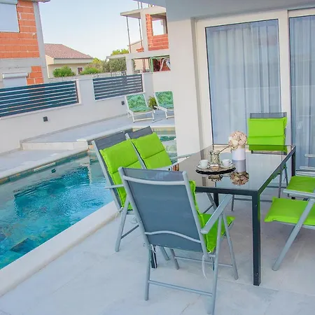 Sea & Villa